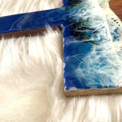 Large Cheese Board with two Turtles - Acacia Wood