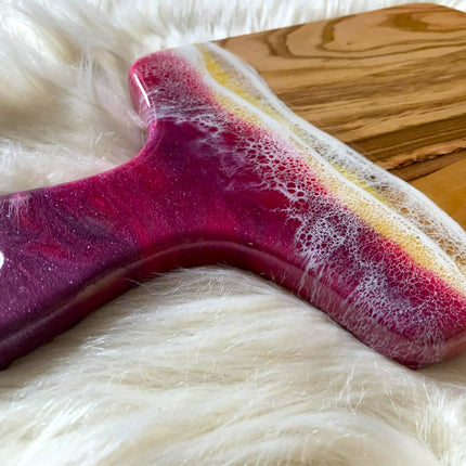 Sunset Medium Cheeseboard - Olive Wood