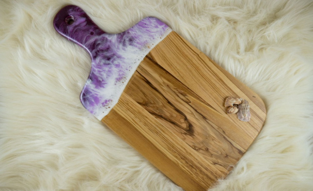 Medium Cheese Board - Olive Wood