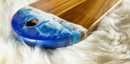 Medium Cheeseboard with Rounded Edges - Acacia Wood