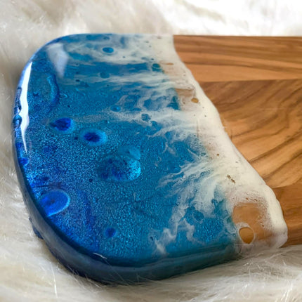 Small Cheeseboard - Olive Wood