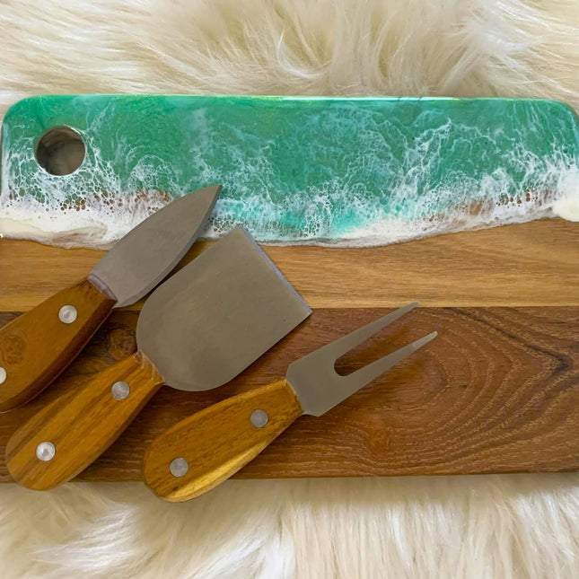 Small Cheeseboard with Knife Set - Teak Wood